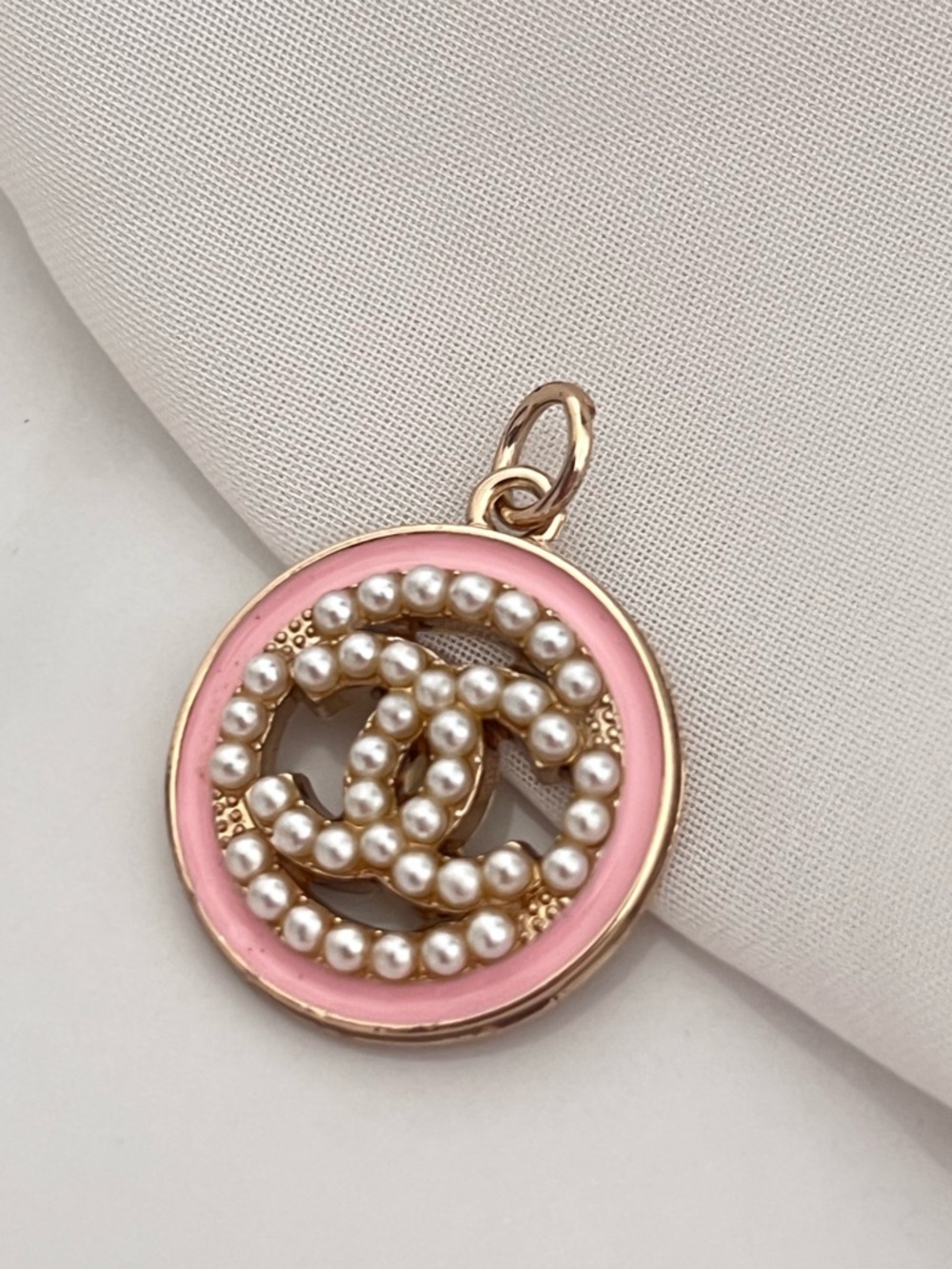 Chanel Pull Charm